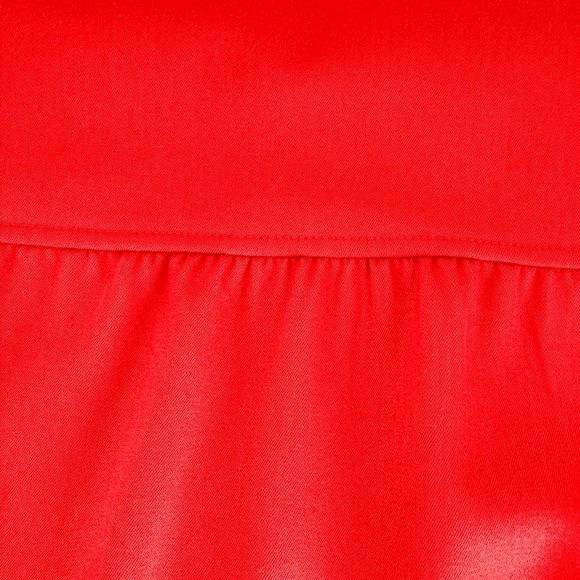 1970's Valentino Oversized Women's Red Blazer with Sewn in Shoulder Pads - Picture 12 of 13